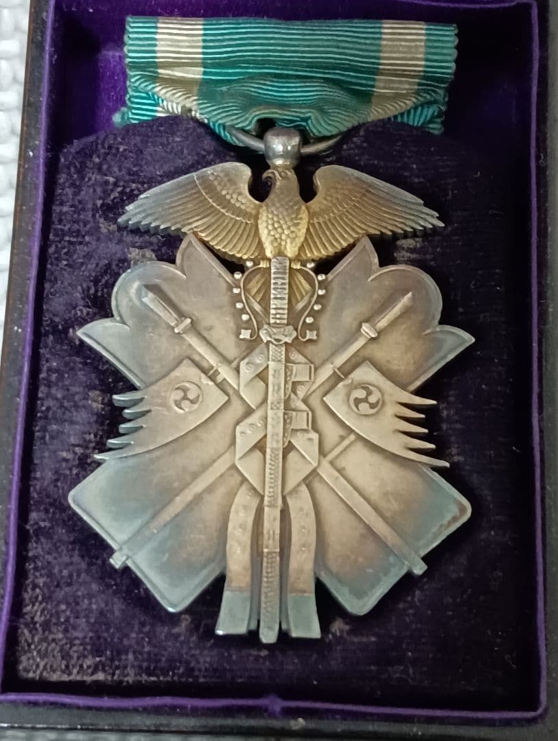 大日本帝国 旧日本軍記章 明治期 功七級金鵄勲章