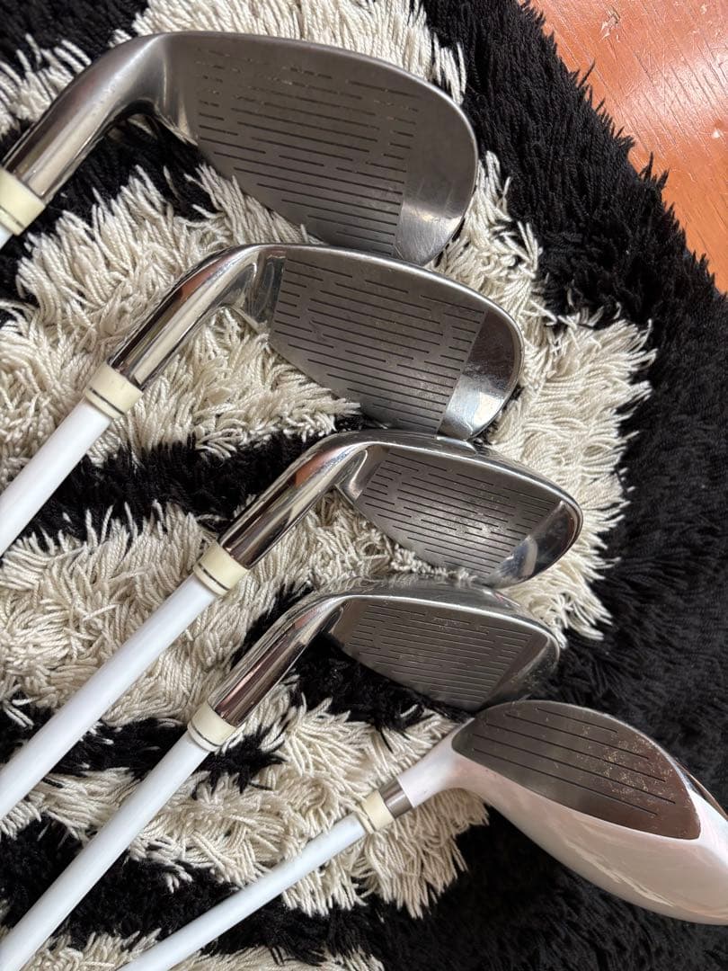 パリス　ゴルフクラブセット　ホワイト　ドライバーyonex 11° R