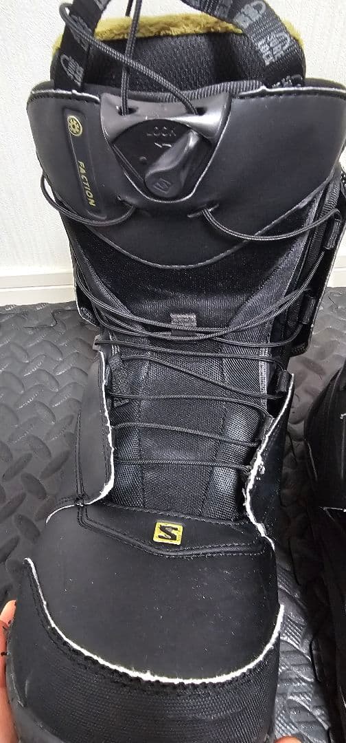 【美品】サロモン SALOMON FACTION スノーボードブーツ 27.5