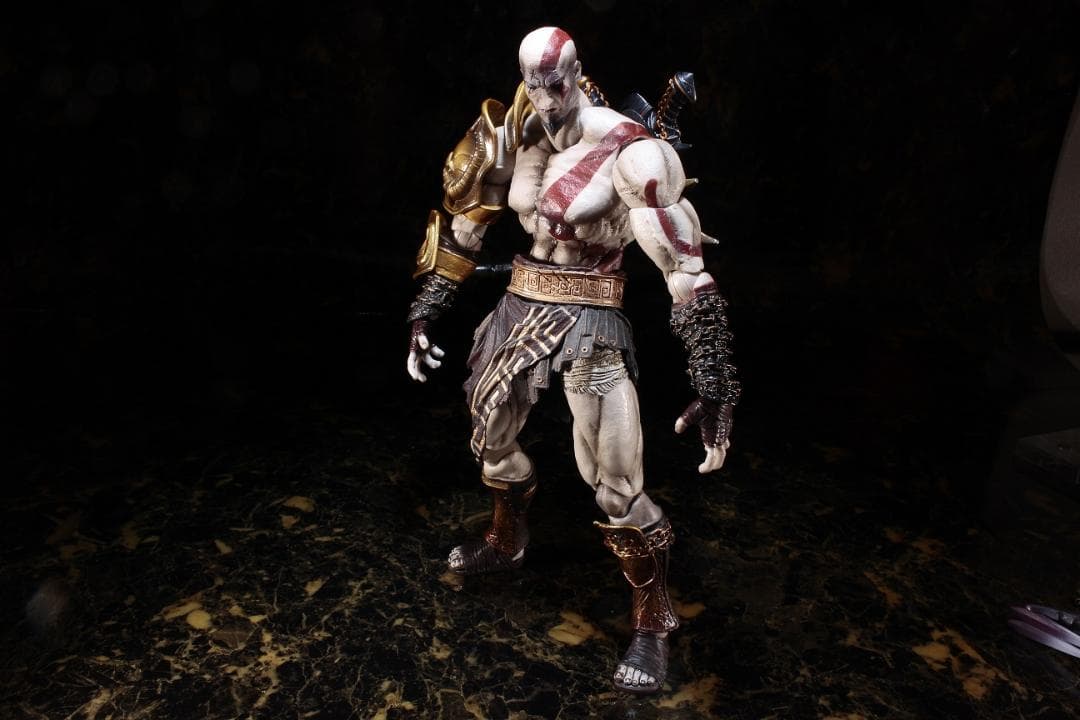 中古　PLAY ARTS改 クレイトス （GOD OF WAR）