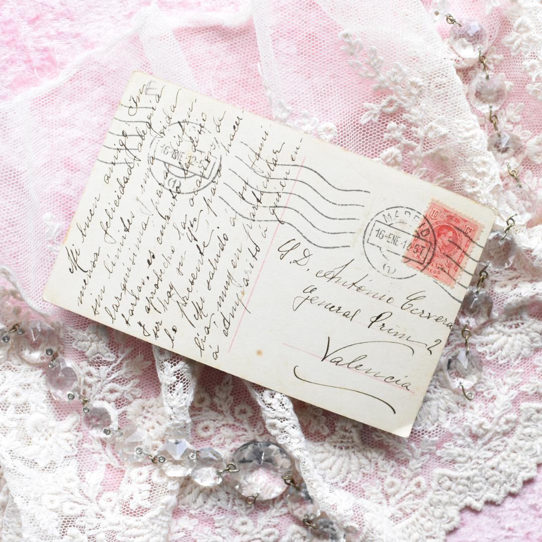 *アンティークポストカード　お人形とお祈りをする可愛い少女２