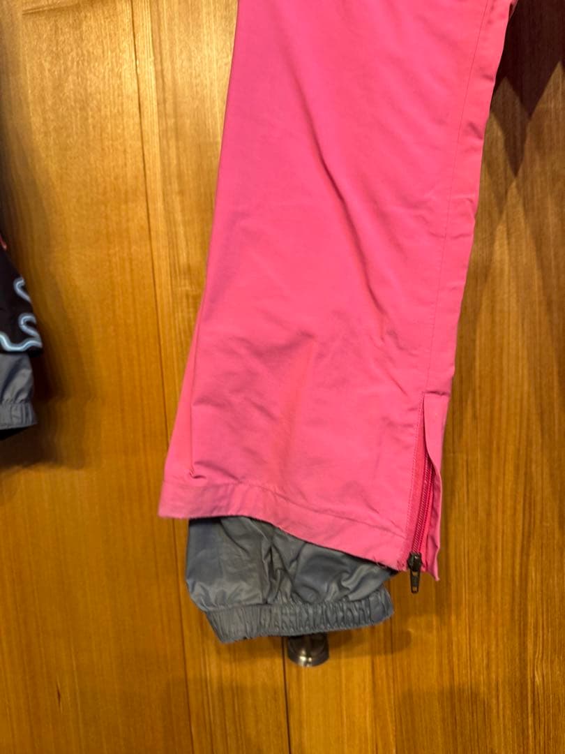 Burton [ak] スノーボードパンツ ピンク