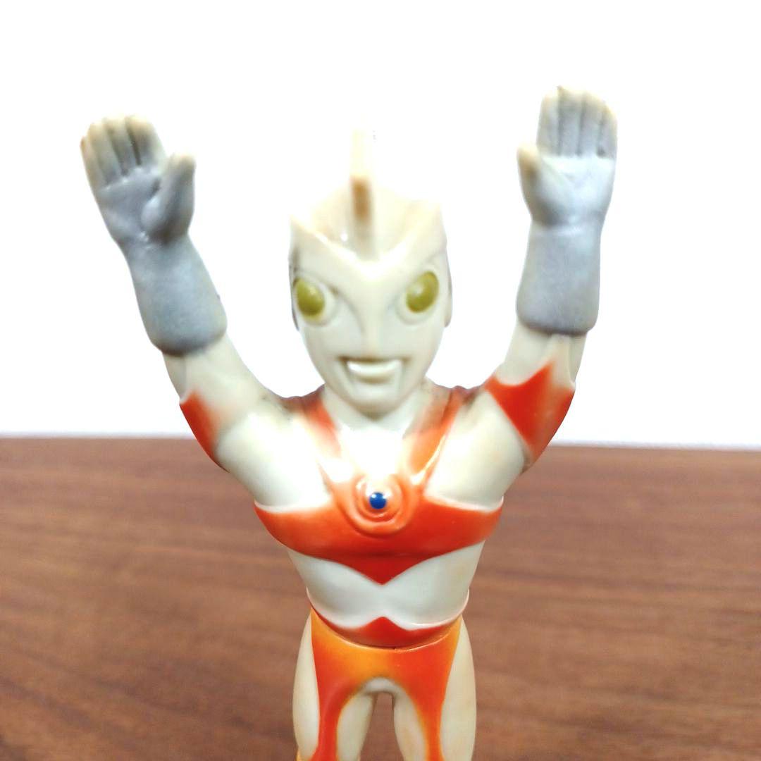 当時物ポピー製　ウルトラマン＆ウルトラマンA　希少ソフビペンダント頭部穴付き