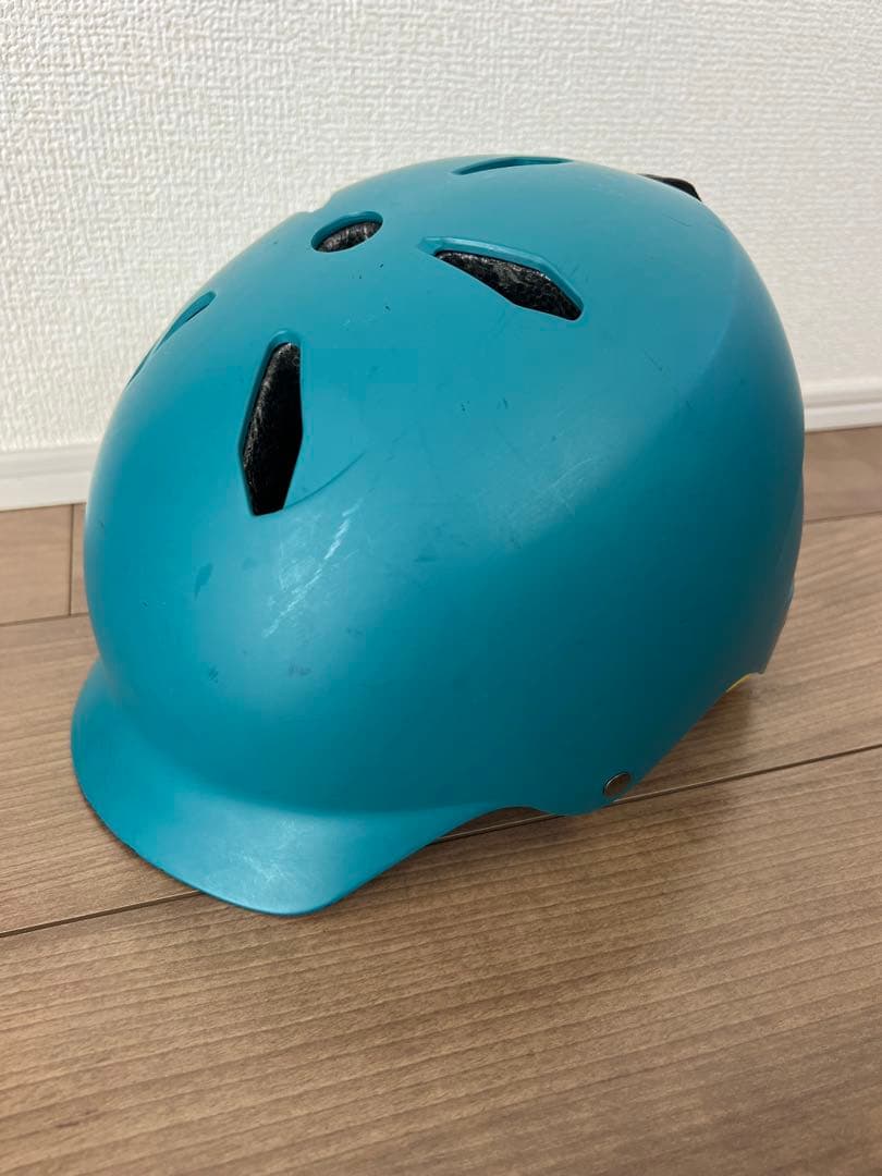 bern ウインターヘルメット　キッズM-L オールシーズン対応