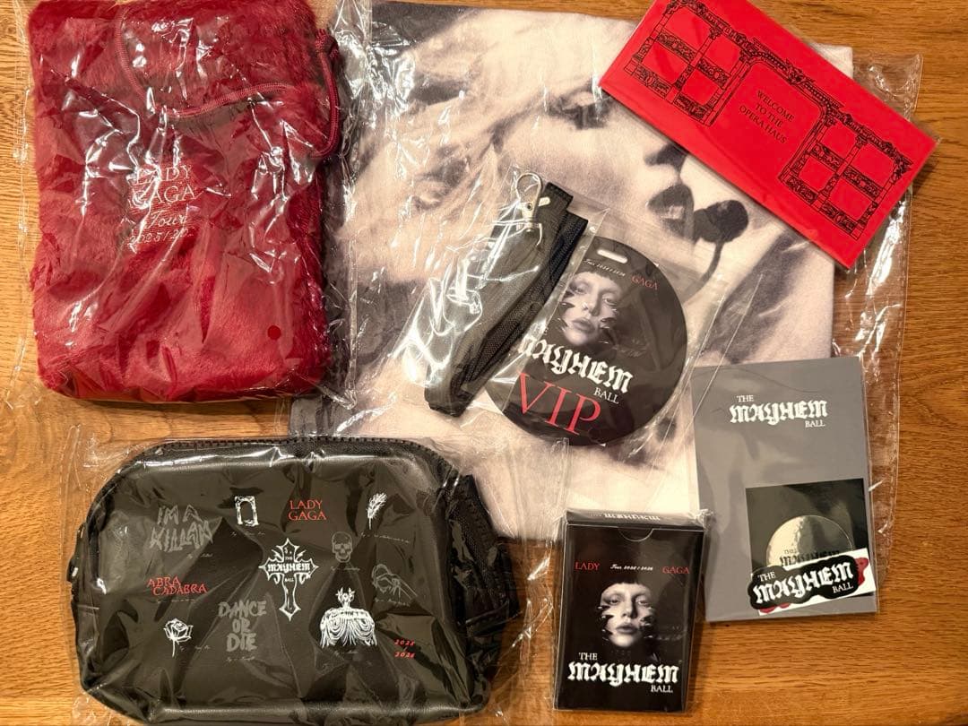 安心LadyGaga❤️Vipgold限定TheMAYHEMBallツアーグッズ