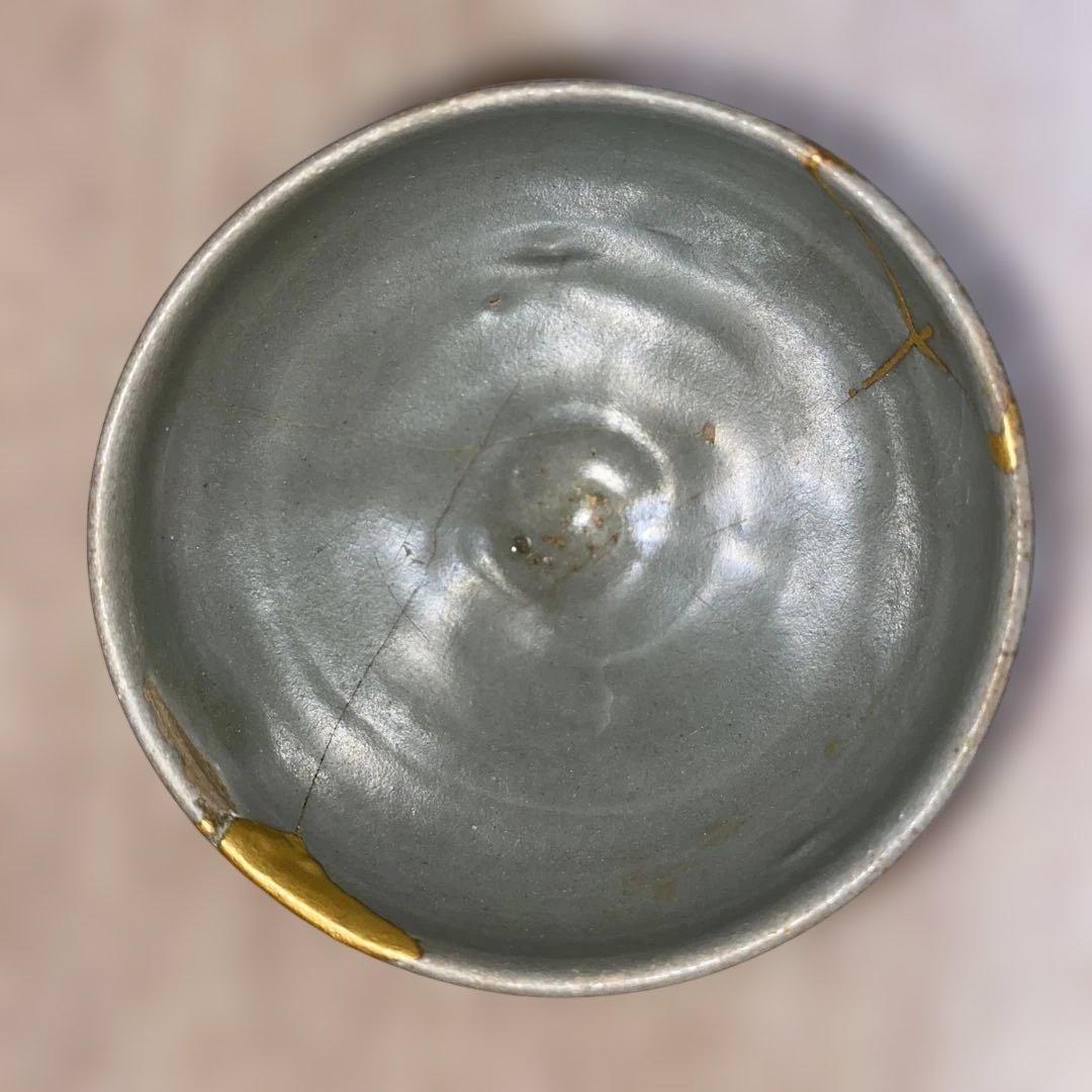 青磁碗　李朝初期？　金継ぎ有り
