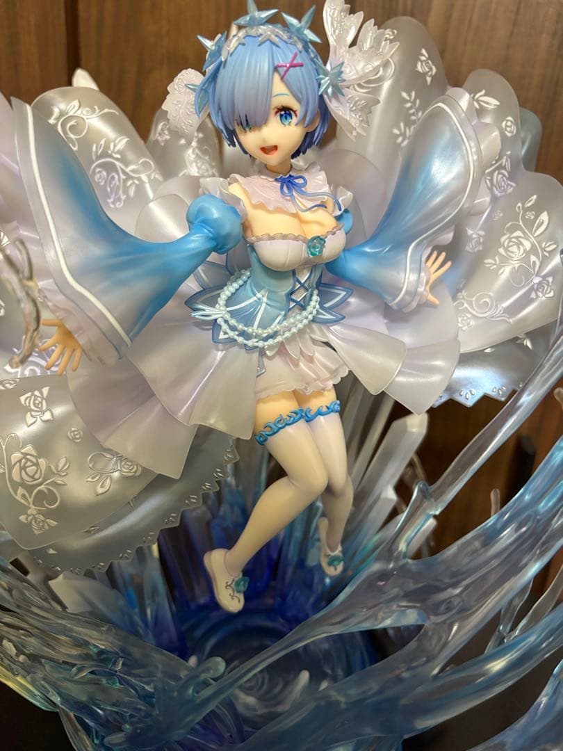 渋谷スクランブルフィギュア レム Crystal Dress Ver．