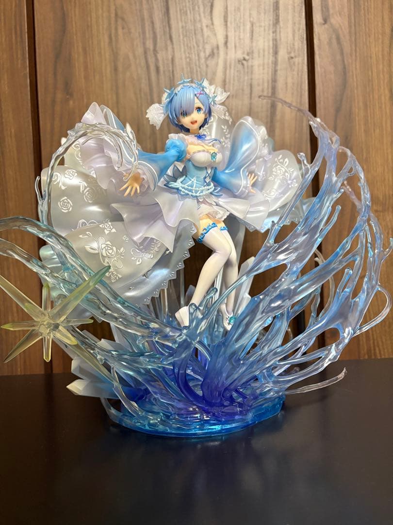 渋谷スクランブルフィギュア レム Crystal Dress Ver．