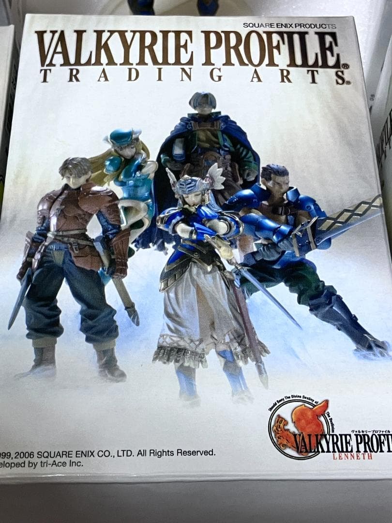6種『ヴァルキリープロファイル』トレーディングアーツ カラー/アイボリー混同
