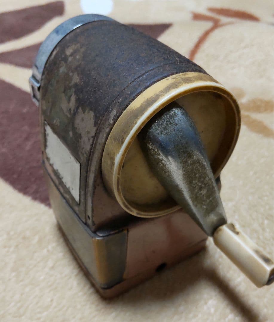 【価格相談可】昭和レトロ 手動鉛筆削り MAX　金属製