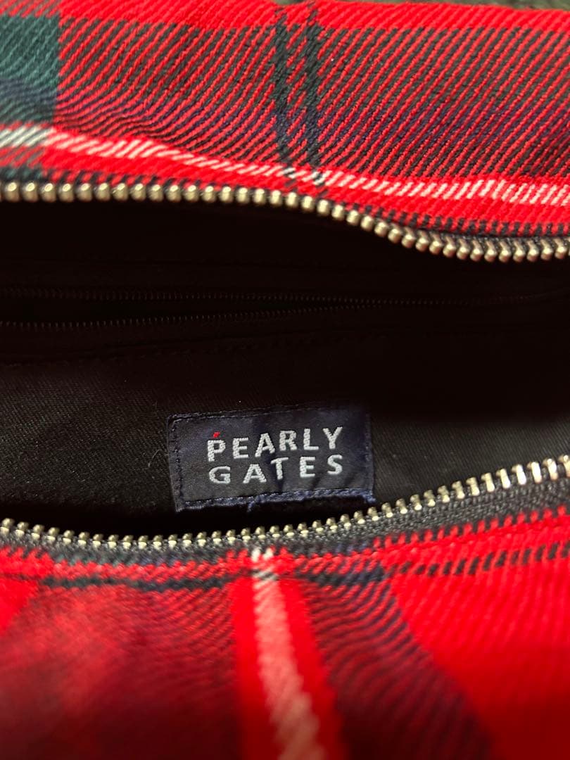 赤と黒のチェック柄カートバッグ