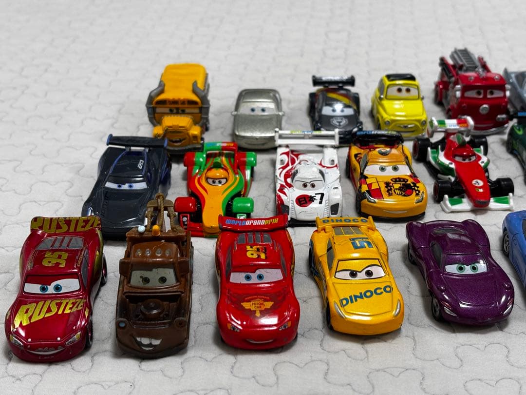 カーズ トミカ まとめ売り