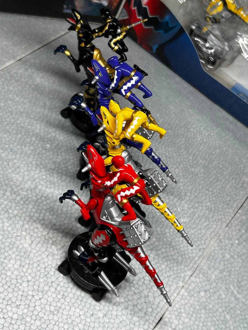 キャラウィールアルティメットエディション爆竜戦隊アバレンジャー8体セット