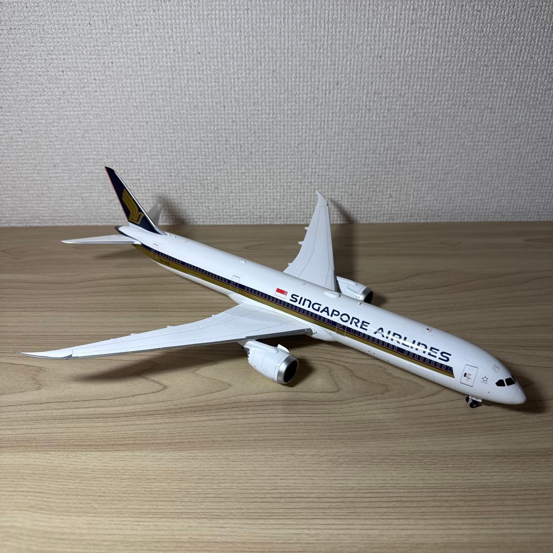 1/200 787-10 シンガポール航空