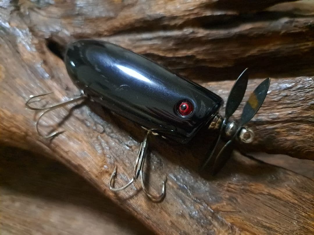 トップウォータージャンキー　ミルヘッドターキー　ブラック　レッドアイ