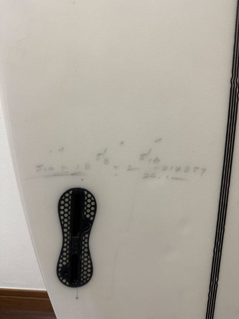 美品　JS Monsta8 5’10 26.1L