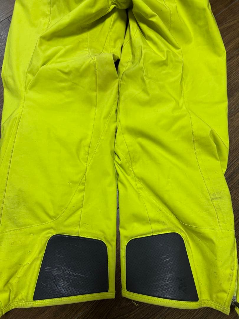 スキーウェア（ミズノ上着、デサントズボン）