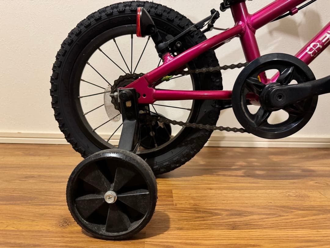 ⭐︎ヨツバサイクル YOTSUBA 14インチ ピンク 補助輪付き⭐︎引取り歓迎