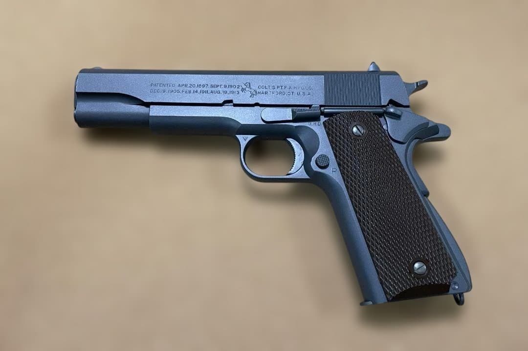 コルト COLT GOVERNMENT ガスガン　未使用