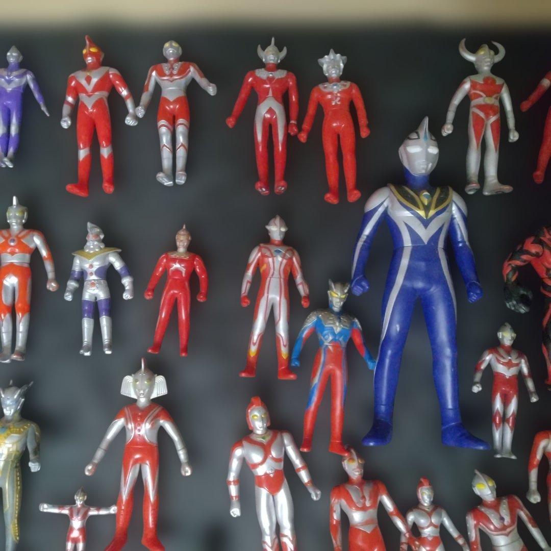 ウルトラマンソフビ人形