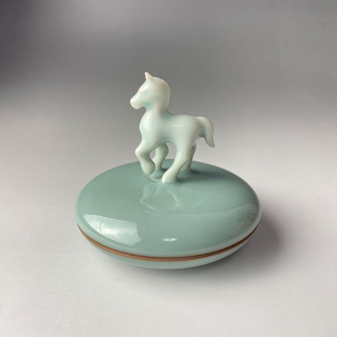 三代 諏訪蘇山 干支「午」 青瓷香合 青磁 茶道具