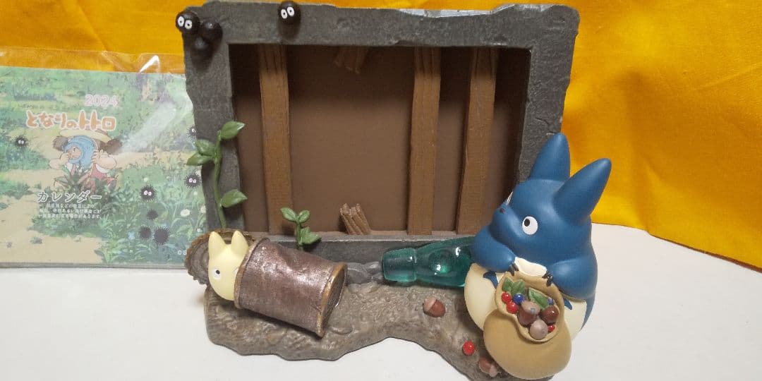 ジブリ となりのトトロ2024年ジオラマカレンダー 草壁家の軒下