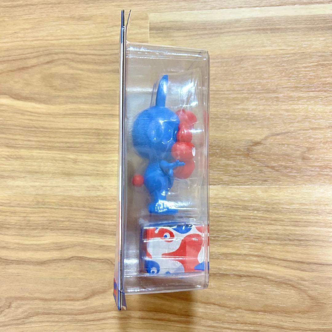 ミャクミャクラブブ　ストラップ付きフィギュア　コラボ　万博　ポップマート　新品