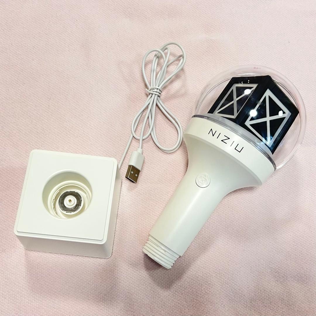 NiziU 公式ペンライト ホワイト