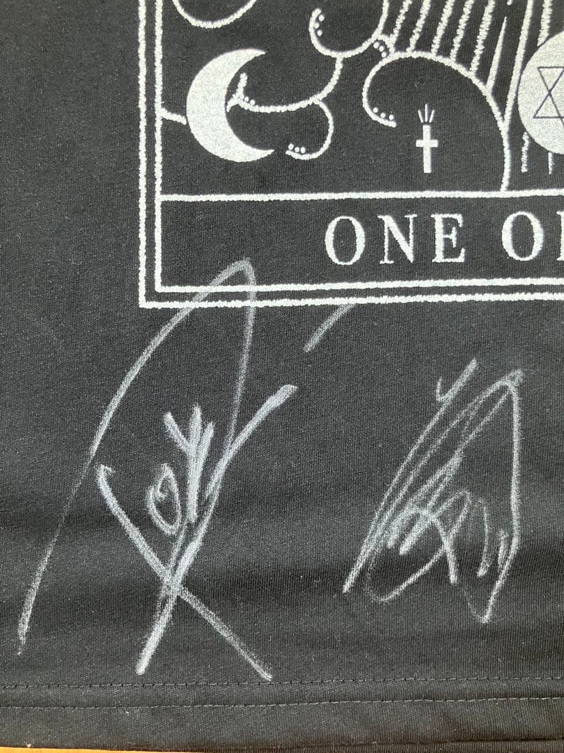 ONE OK ROCK サイン入りTシャツ　ワンオク　黒