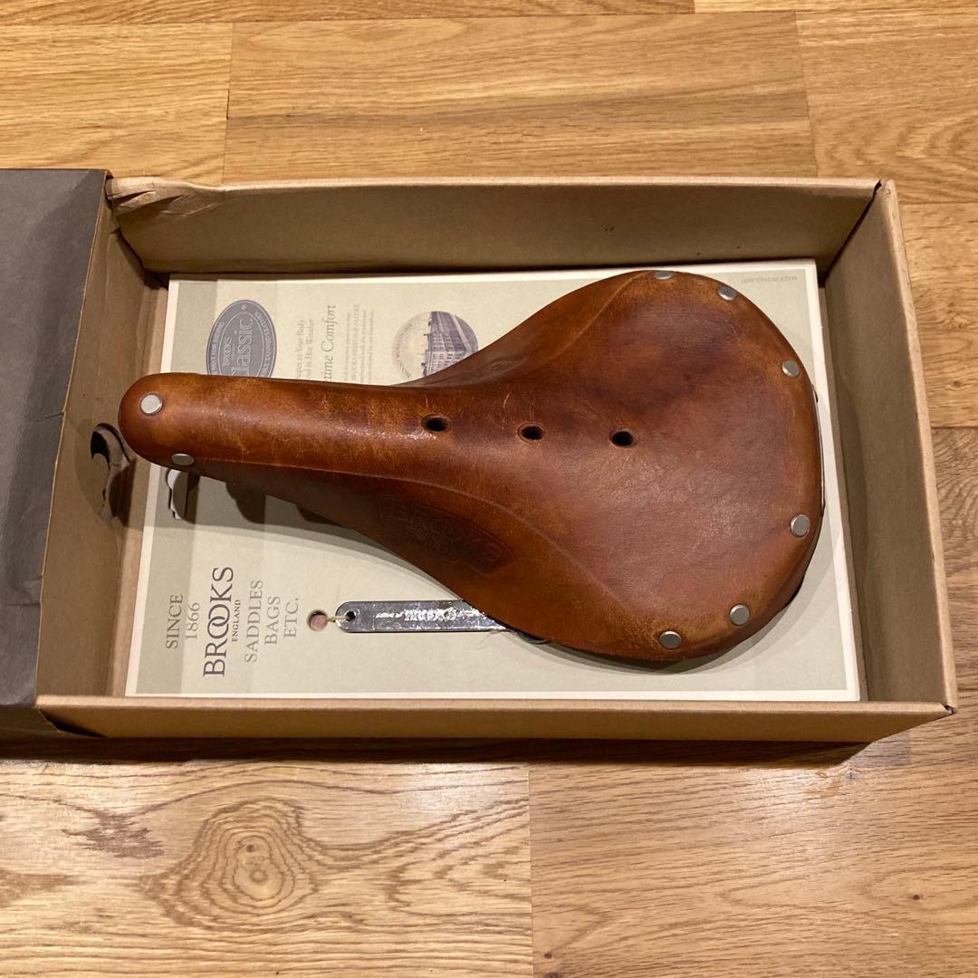 BROOKS サドル Classic （B17 スタンダード honey）