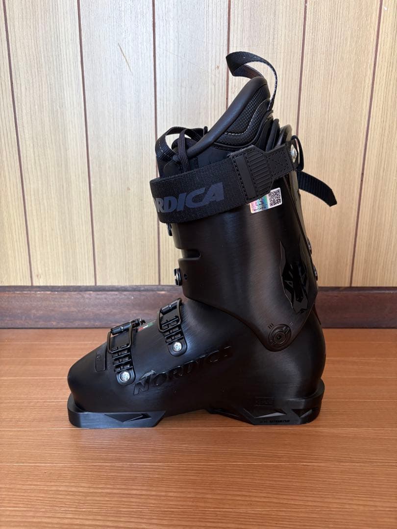 【未使用】ノルディカ ドーベルマン5RD-S 24.5cm