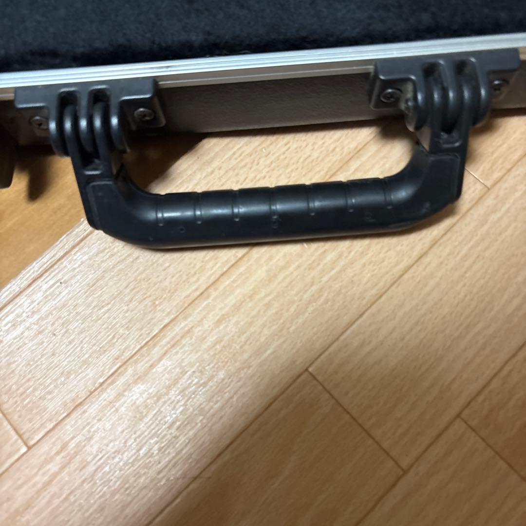 SKB 66 ギターケース 鍵付き　ストラト、テレキャス