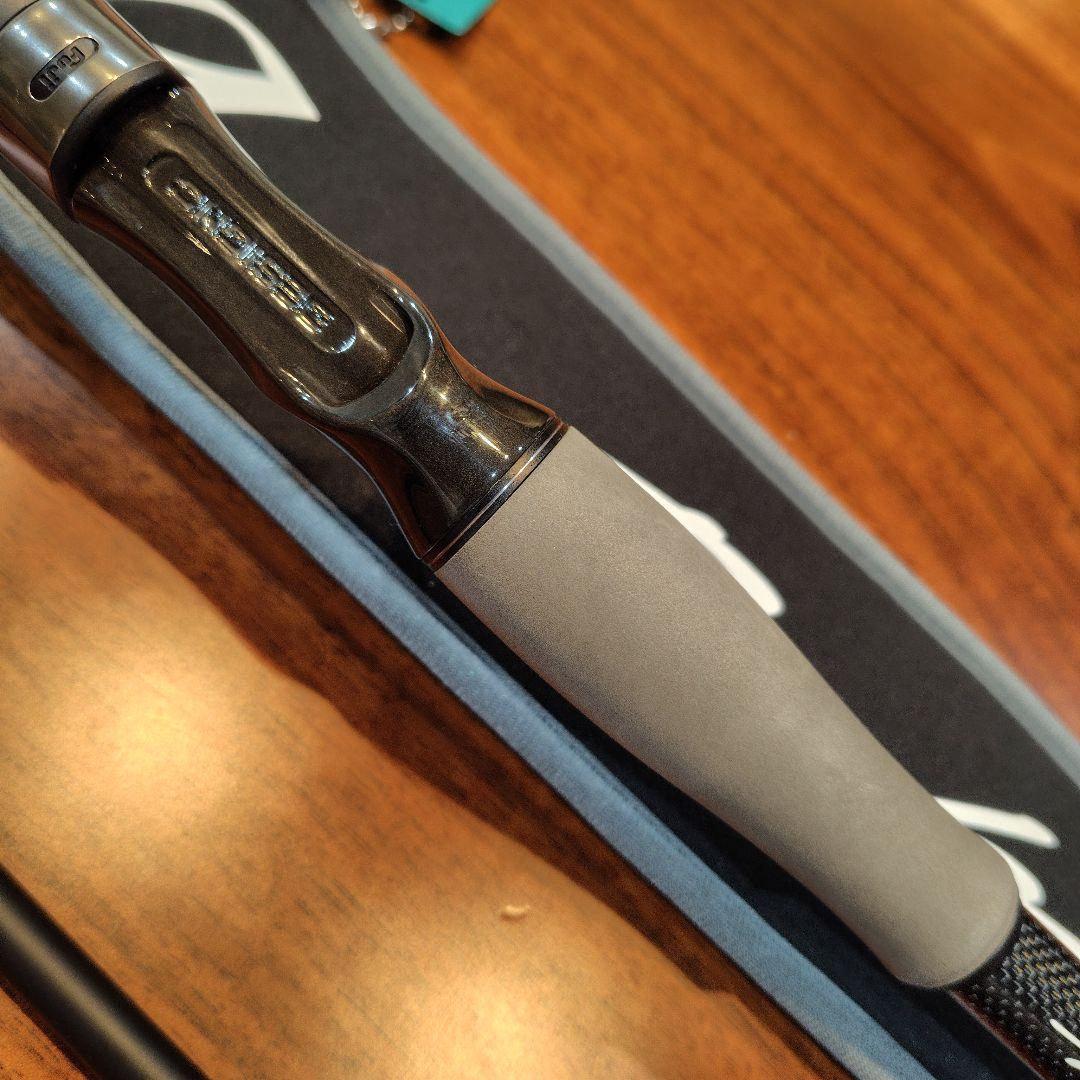 デジーノ　スラングMスラ美品　マリマリマリー