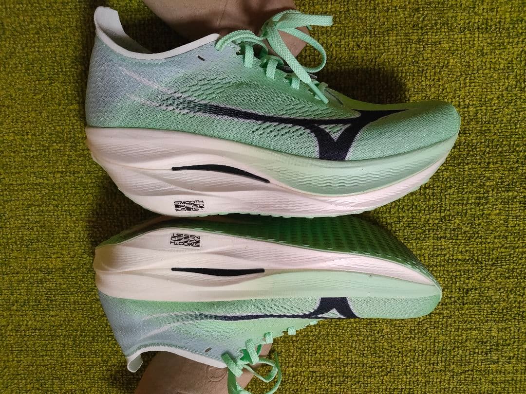 Mizuno ウェーブリベリオンプロ3 27、5cm