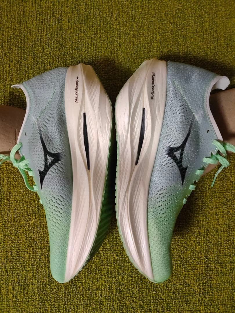 Mizuno ウェーブリベリオンプロ3 27、5cm