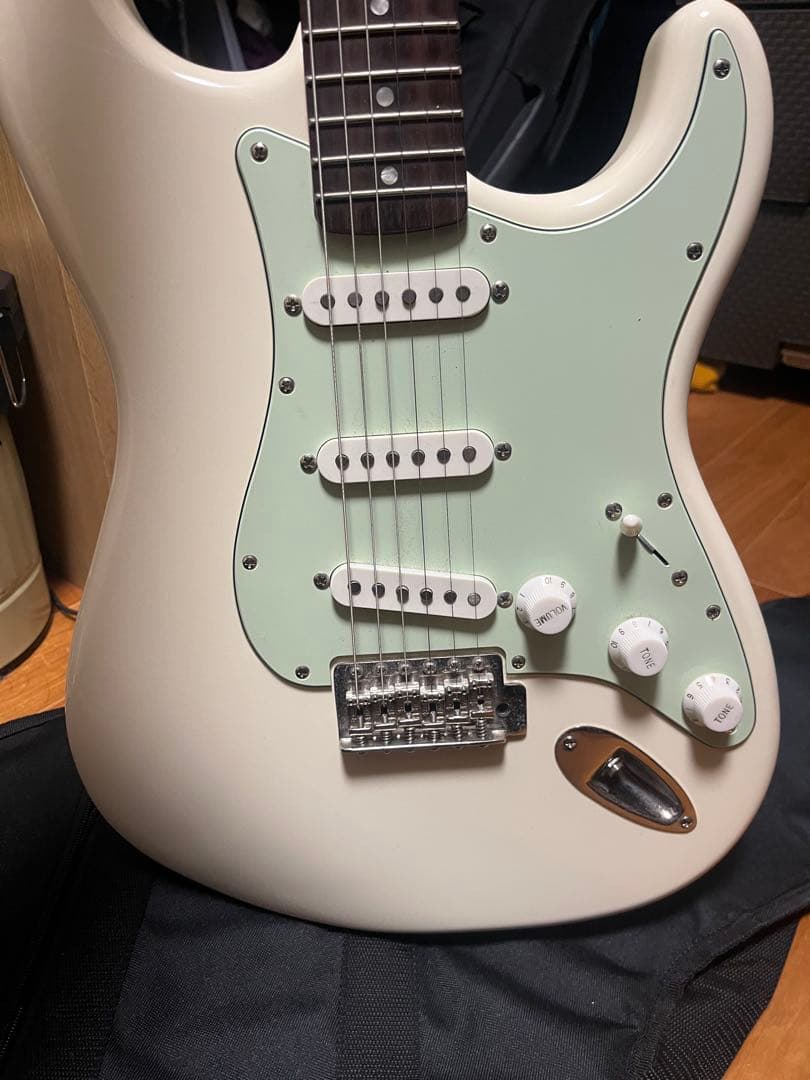 ギター FSR Squire Classic Vibe 60s Stratocaster