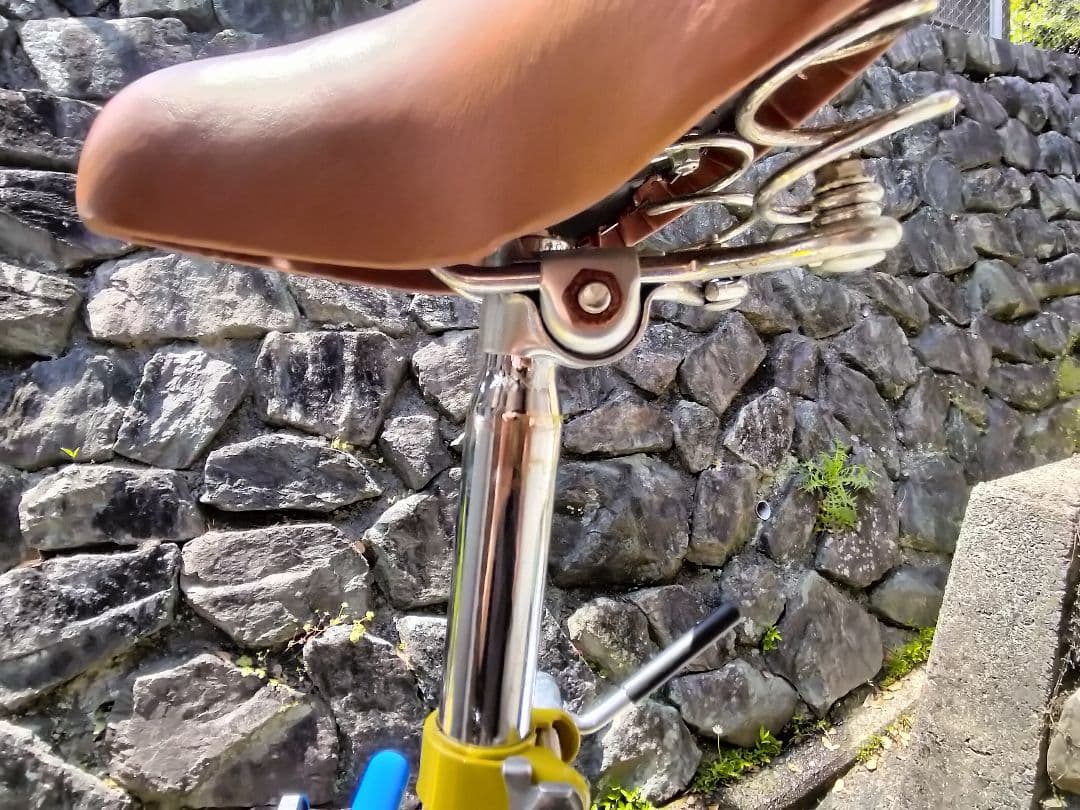 イエロー折りたたみ自転車 ミニベロ 小径ホイール