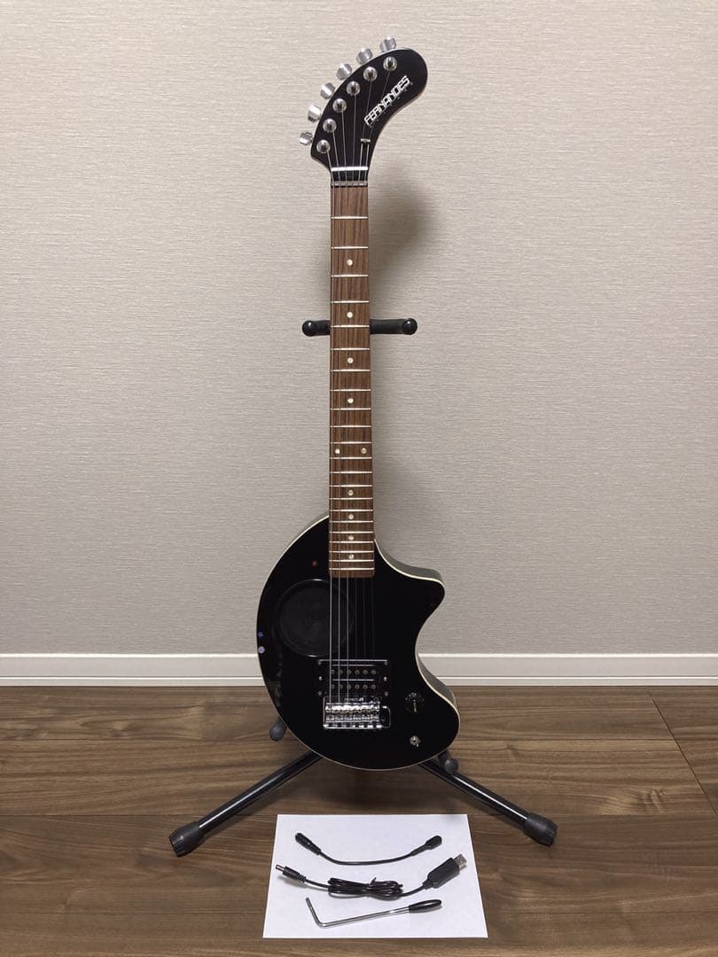 ほぼ新品 FERNANDES ZO-3 T 芸達者 黒 イヤホンジャック付き