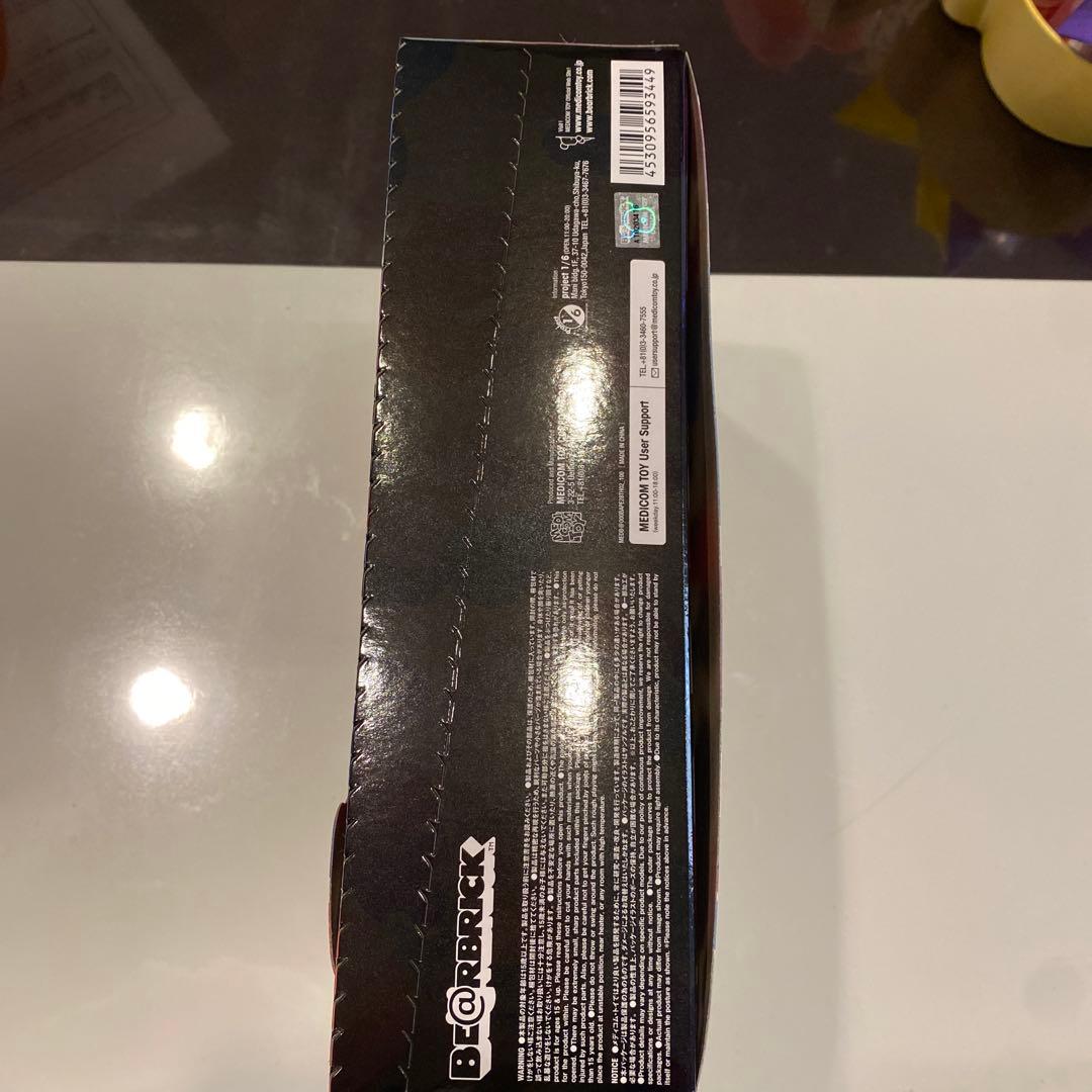 アベイシングエイプ28周年　ベアブリックBAPE CAMO #2  24個入り