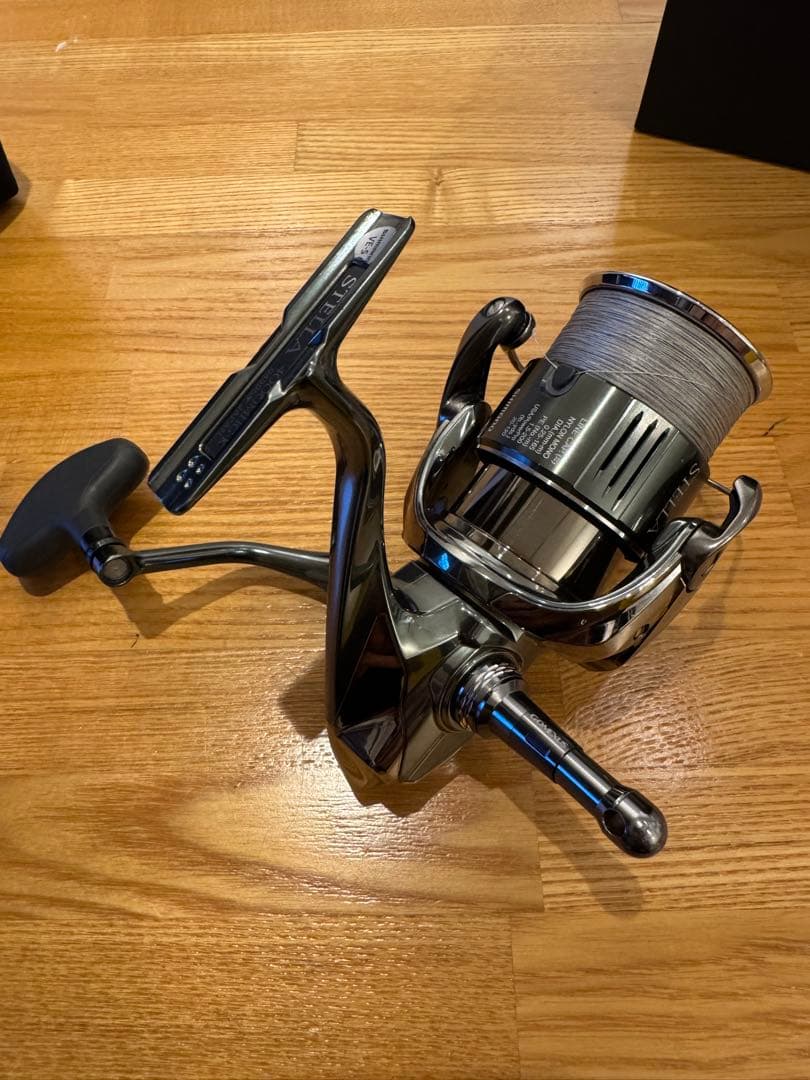 22 ステラ 4000MHG スピニングリール　STELLA