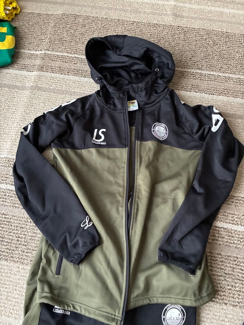 美品　ルースイソンブラ　ダウン　アウター　セットアップ　140 150 160