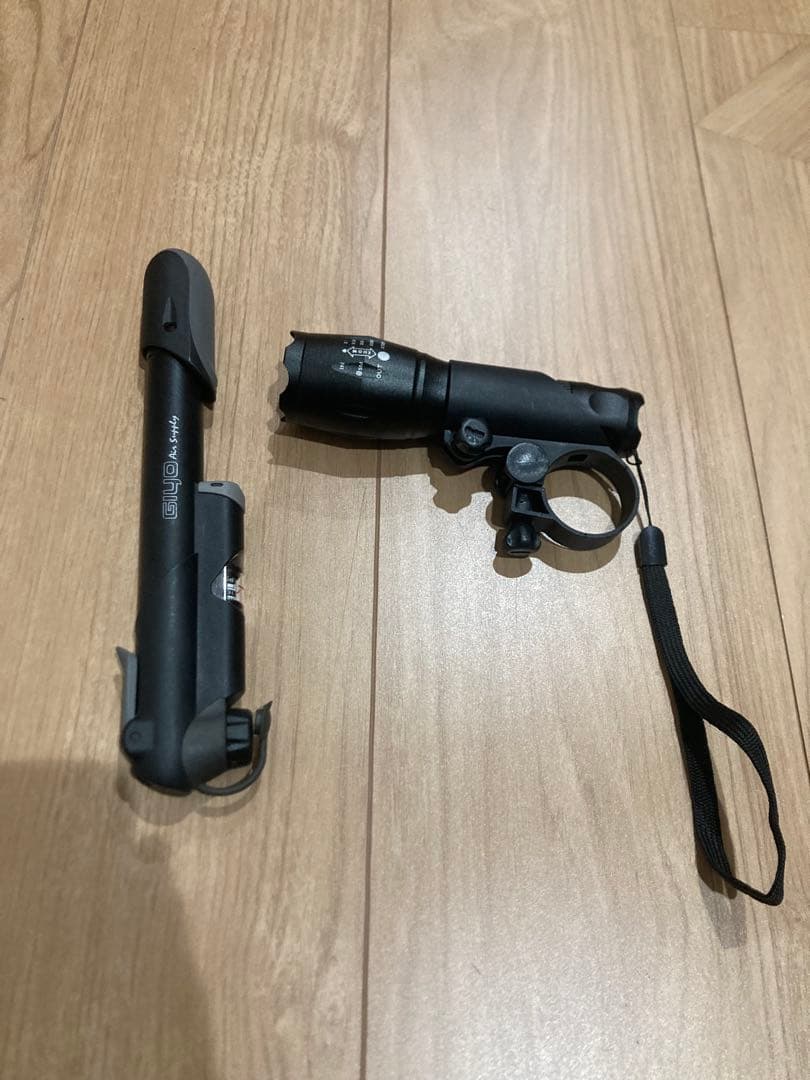 軽量　ロードバイク　SHIMANOティアグラ9速　オミノATTACK