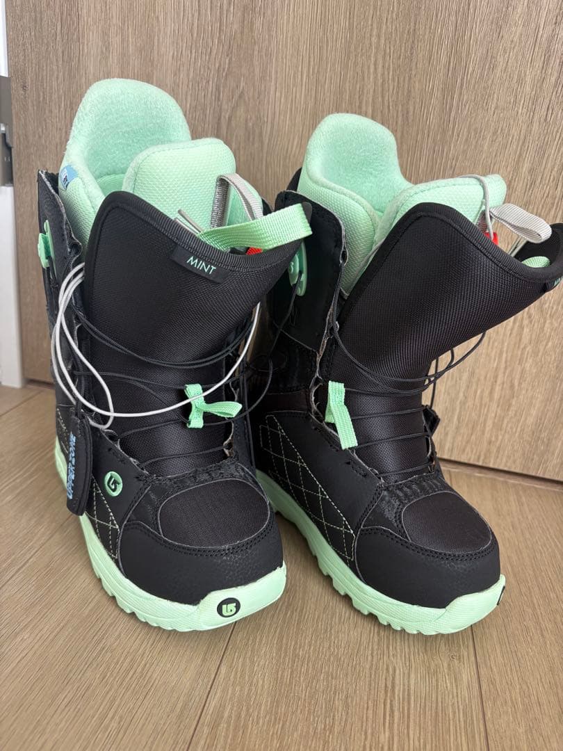 BURTON IMPRINT 1 ブラック/ミント 女性用スノーボードブーツ