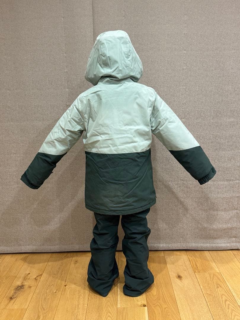 VOLCOM ボルコム　ウェアー　キッズウェアー　ボルコムキッズ　スノーボード