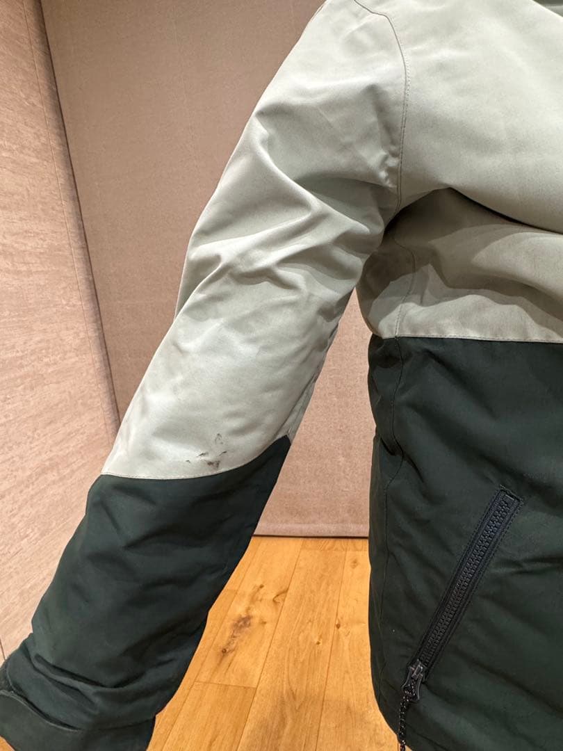 VOLCOM ボルコム　ウェアー　キッズウェアー　ボルコムキッズ　スノーボード