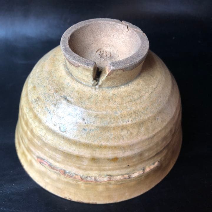 蔵からかなり古そうな抹茶茶碗が出て来た。名あり、古美術品、茶道具