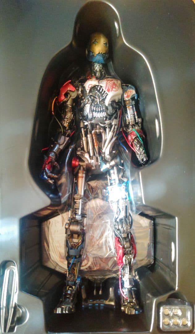 アベンジャーズ エイジ・オブ・ウルトロン アイアンマン フィギュア