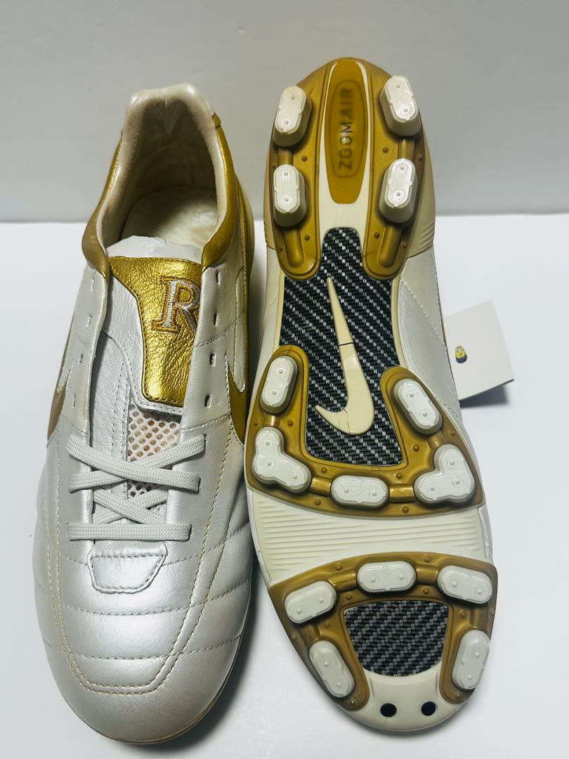 NIKE エアレジェンド ティエンポ ロナウジーニョ R10 TIEMPO