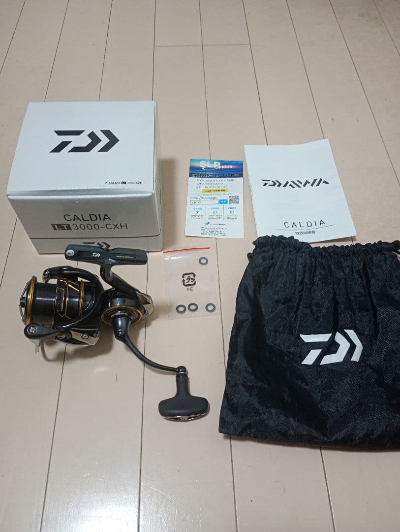 美品　ダイワ 21 カルディア LT3000-CXH DAIWA