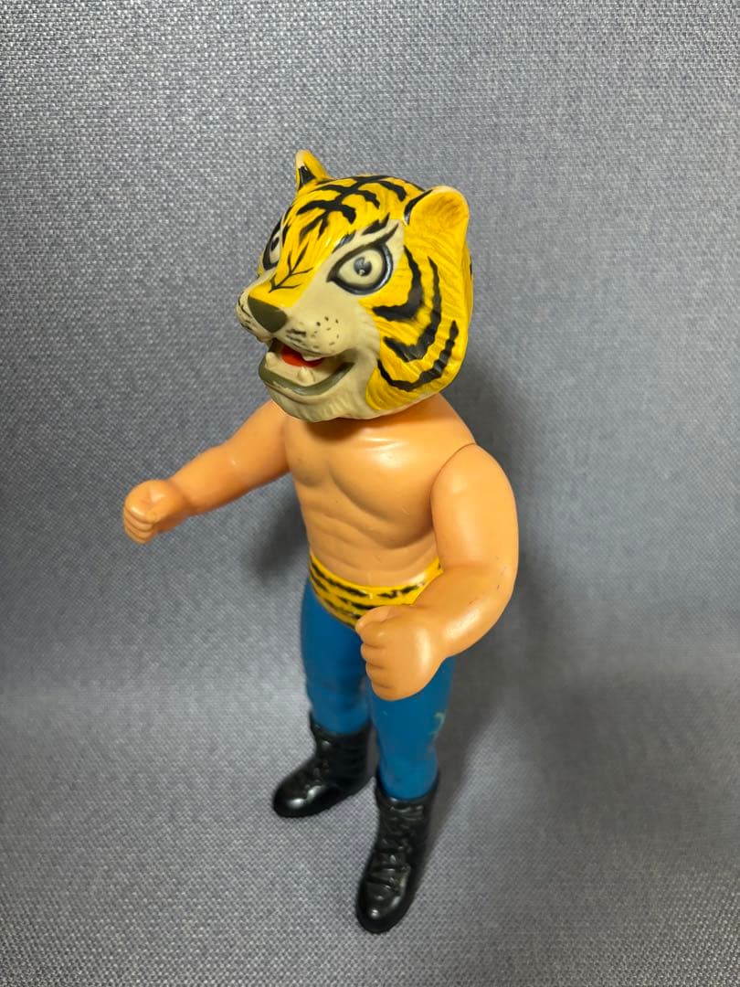 タイガーマスク ソフビ 中嶋製作所 当時物 マント付き 両手グー